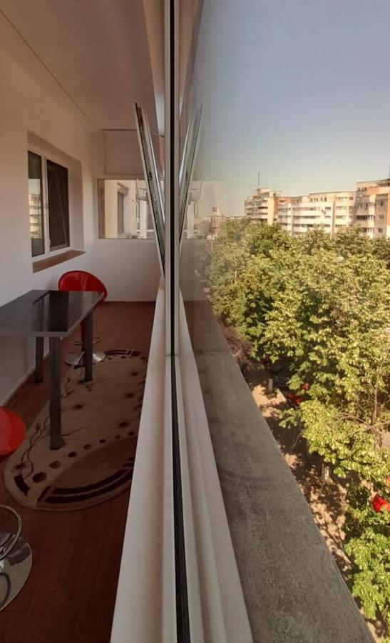 Alfredo Apartament Buzău Exteriör bild