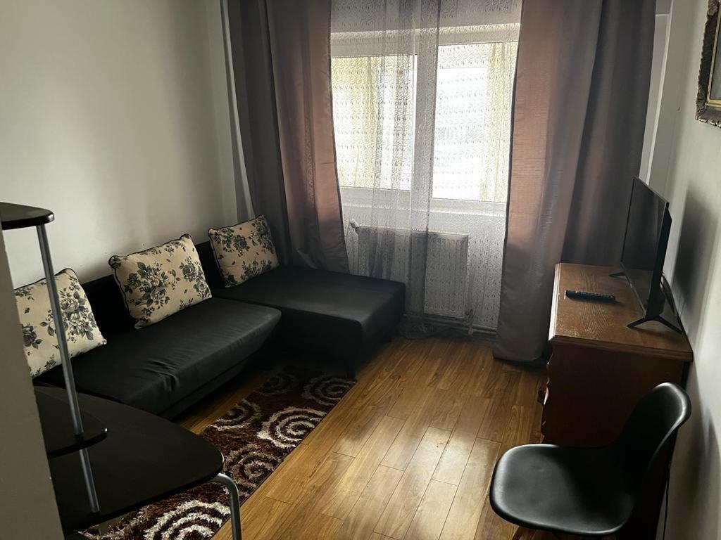 Alfredo Apartament Buzău Exteriör bild