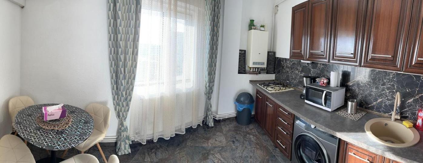 Alfredo Apartament Buzău Exteriör bild